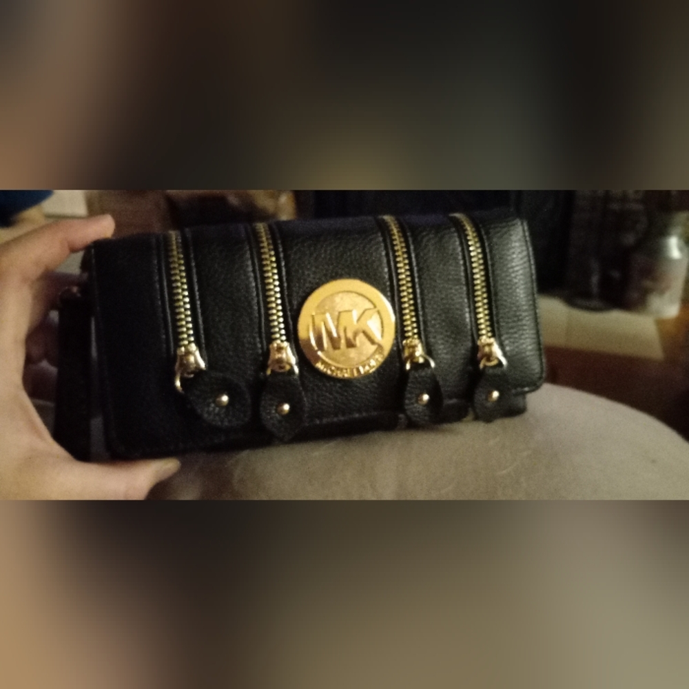 Michael Kors wallet